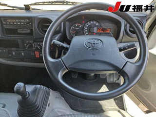 TOYOTA DYNA 2018