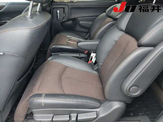 NISSAN ELGRAND 2011