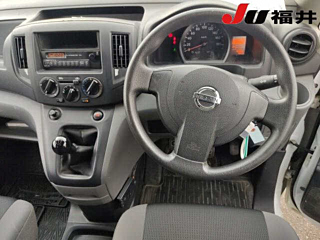 NISSAN NV200 2015