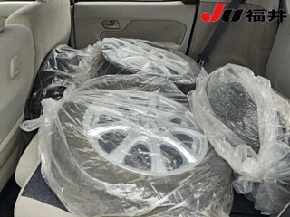 DAIHATSU MOVE 2015