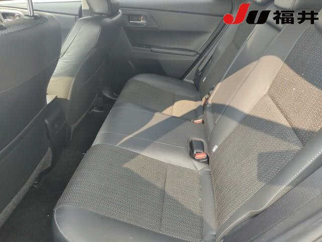 TOYOTA AURIS 2016