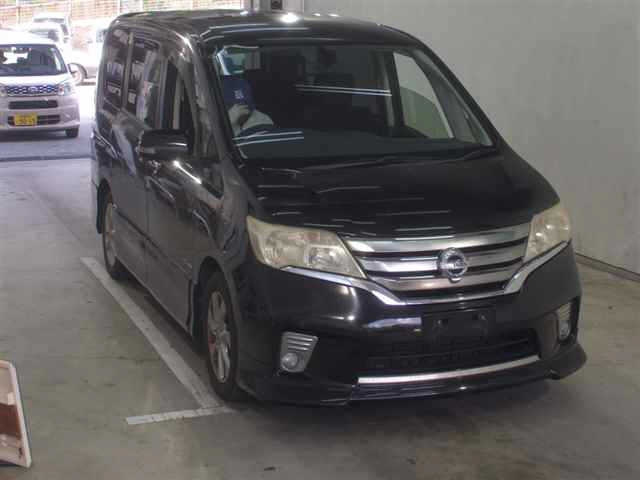NISSAN SERENA 2013