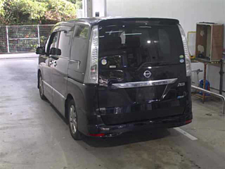 NISSAN SERENA 2013