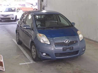 TOYOTA VITZ 2009