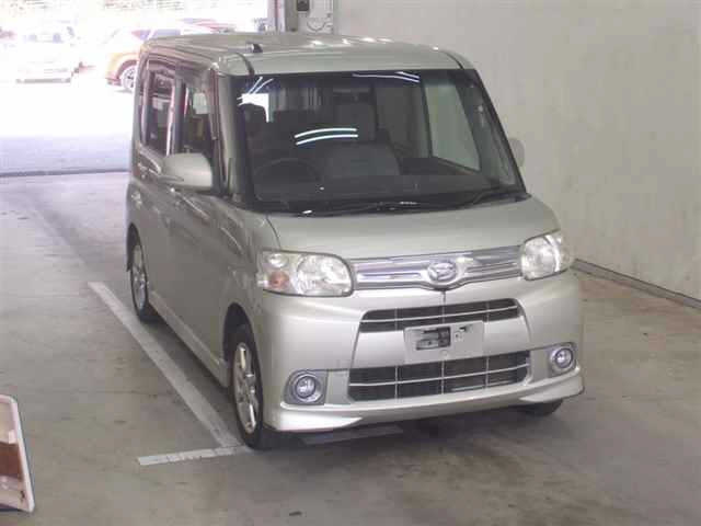 DAIHATSU TANTO 2012