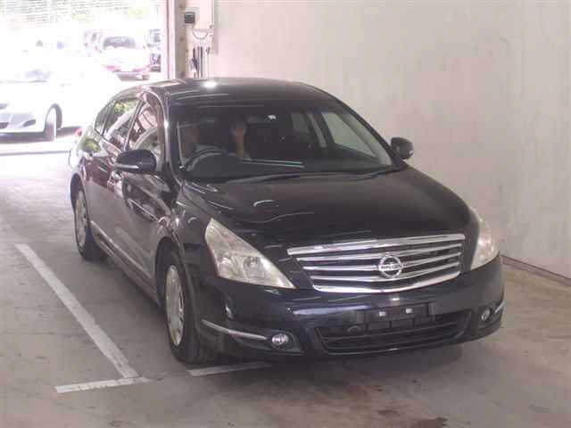 NISSAN TEANA 2010