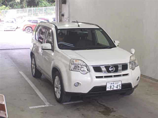 NISSAN X-TRAIL 2013