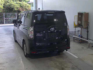 TOYOTA VOXY 2008