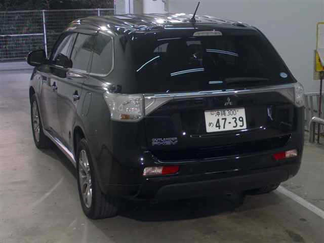MITSUBISHI OUTLANDER PHEV 2013