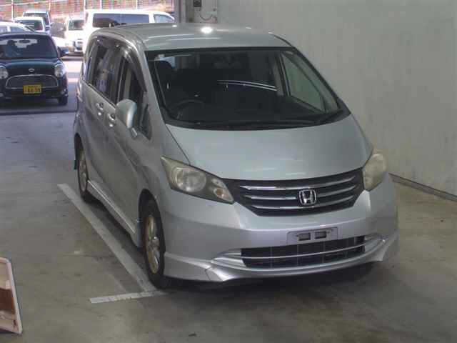 HONDA FREED 2008