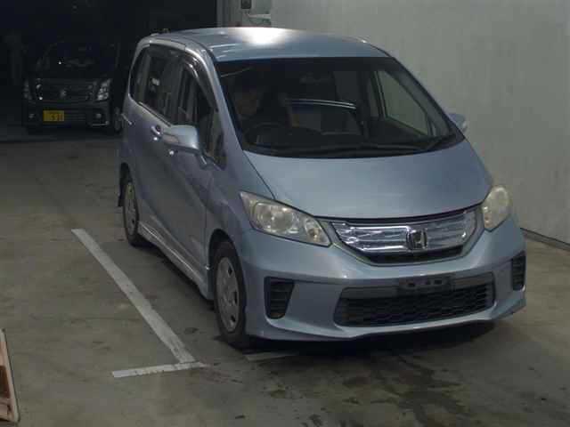 HONDA FREED 2012
