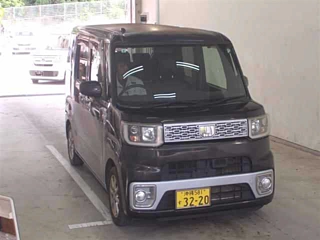 DAIHATSU WAKE 2015