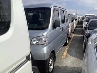 DAIHATSU HIJET VAN 2019