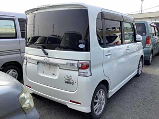 DAIHATSU TANTO 2010