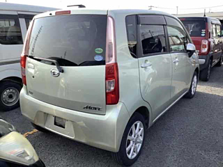 DAIHATSU MOVE 2012