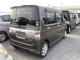 DAIHATSU TANTO 2010