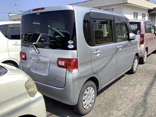DAIHATSU TANTO 2010
