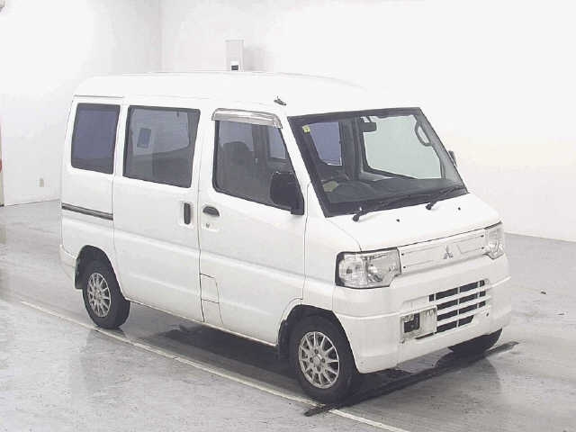 MITSUBISHI MINICAB VAN 2013