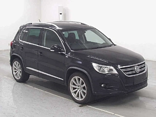 VOLKSWAGEN TIGUAN 2011