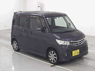 NISSAN ROOX 2011