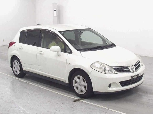NISSAN TIIDA 2008