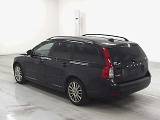 VOLVO V50 2011