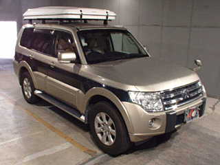 MITSUBISHI PAJERO 2010