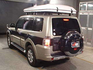 MITSUBISHI PAJERO 2010