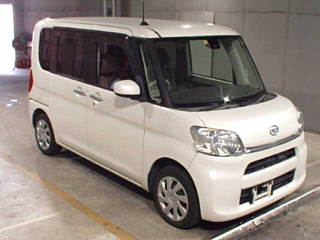DAIHATSU TANTO 2016