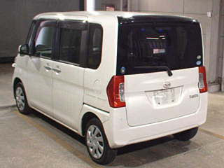 DAIHATSU TANTO 2016