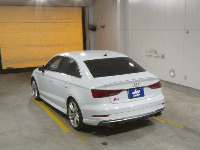 AUDI S3 2020