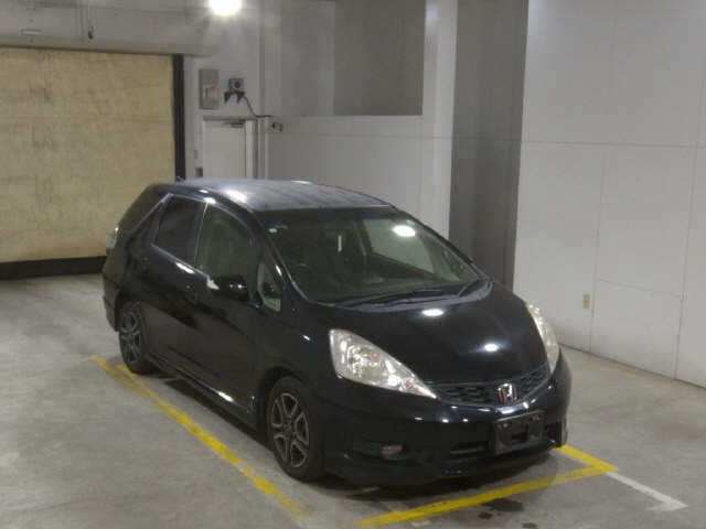 HONDA FIT SHUTTLE 2013