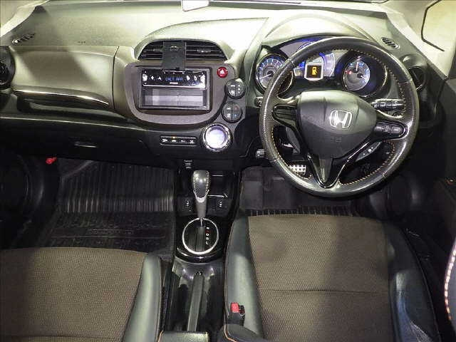 HONDA FIT SHUTTLE 2013