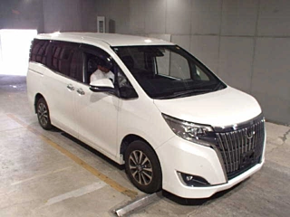 TOYOTA ESQUIRE 2020