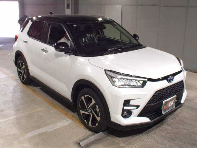 TOYOTA RAIZE 2025