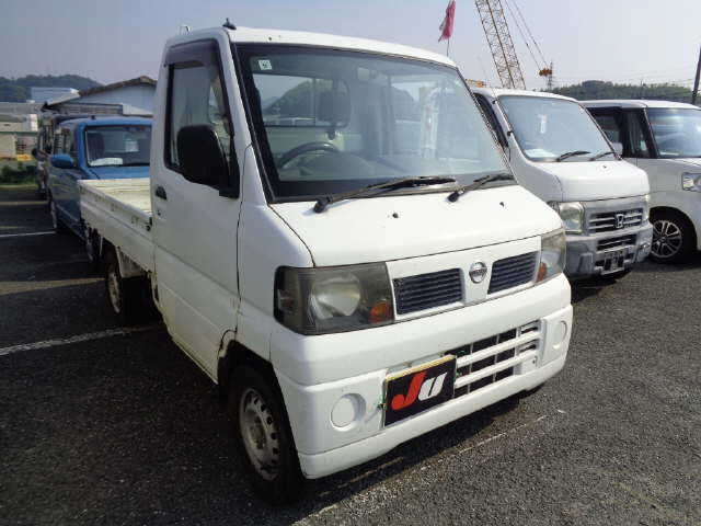 NISSAN CLIPPER TRUCK 2010