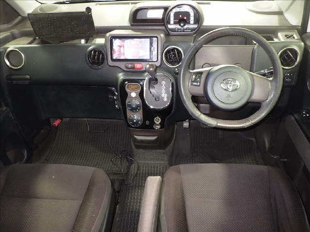 TOYOTA SPADE 2012