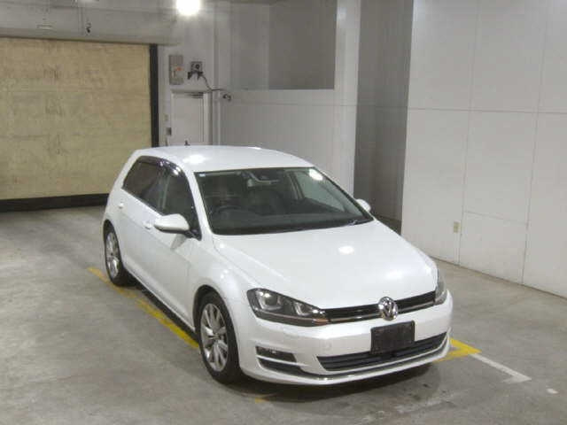 VOLKSWAGEN GOLF 2016