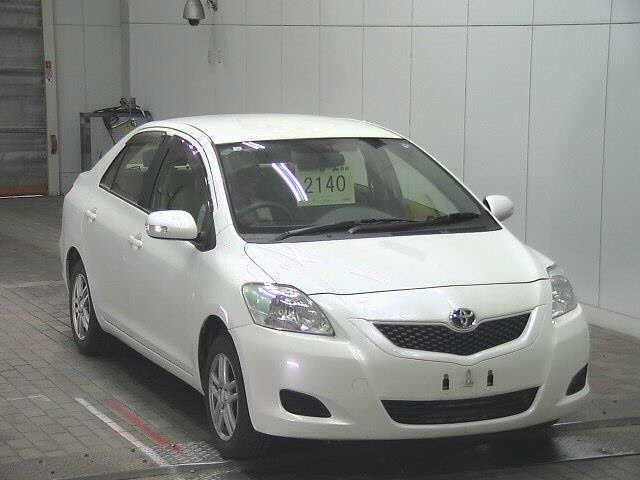 TOYOTA BELTA 2010