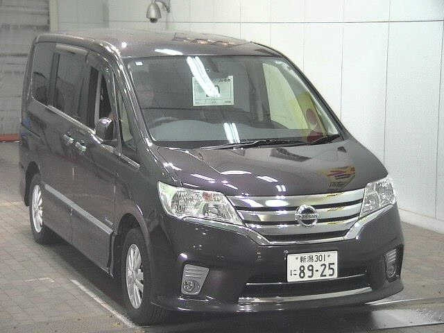 NISSAN SERENA 2013