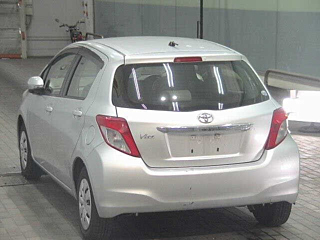 TOYOTA VITZ 2012