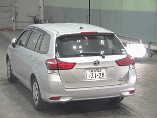 TOYOTA COROLLA FIELDER 2015