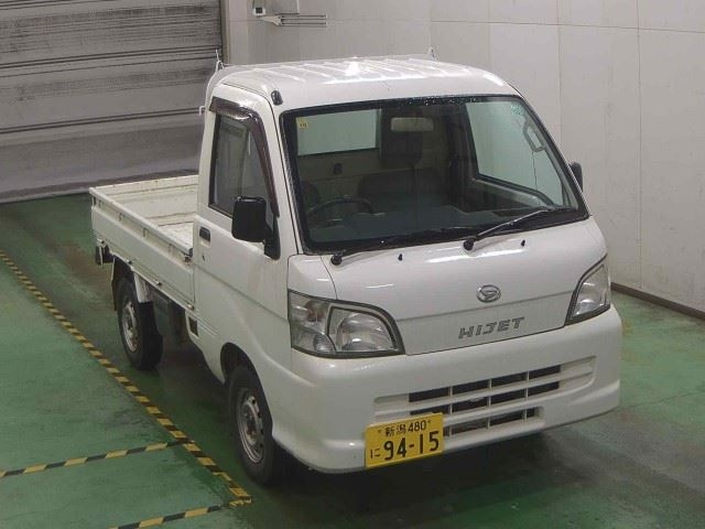 DAIHATSU HIJET TRUCK 2013