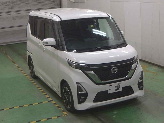 NISSAN ROOX 2020