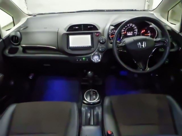 HONDA FIT SHUTTLE 2011