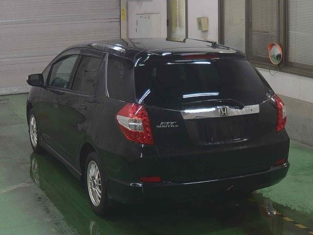HONDA FIT SHUTTLE 2011