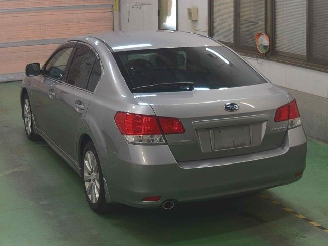 SUBARU LEGACY B4 2010