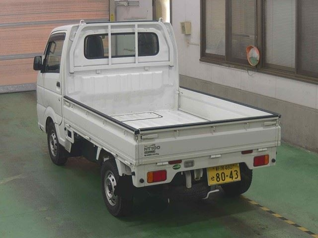 NISSAN CLIPPER TRUCK 2015