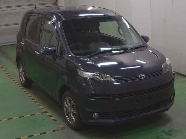 TOYOTA SPADE 2012