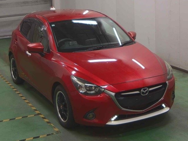 MAZDA DEMIO 2015